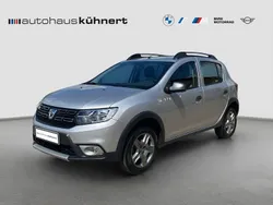 Silber Gebraucht 2017 Dacia Sandero Stepway Kleinwagen | 9.980 € (Fairer Preis)