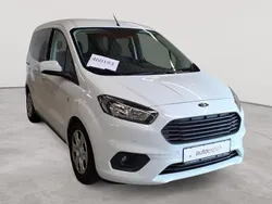 Frostweiß Gebraucht 2021 Ford Tourneo Courier Trend Van / Kleinbus | 14.990 € (Guter Preis)