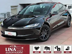 Schwarz Gebraucht 2024 Tesla Model 3 Long Range Limousine | 43.980 €