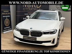 Weiß Gebraucht 2020 BMW 520 Luxury Line Kombi | 27.350 € (Fairer Preis)
