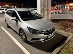 Silber Gebraucht 2017 Opel Astra Active Kombi | 4.900 € (Guter Preis)