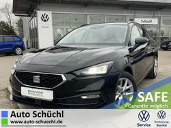 Midnight black metallic Gebraucht 2021 Seat Leon ST Style Kombi | 20.570 € (Guter Preis)