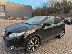 Schwarz Gebraucht 2014 Nissan Qashqai Tekna SUV | 7.450 € (Fairer Preis)