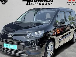 Graphitschwarz Gebraucht 2024 Toyota Proace Verso City Kombi | 27.990 € (Superpreis)