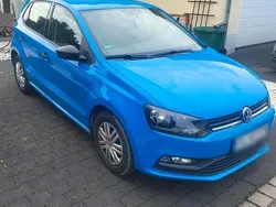 Blau Gebraucht 2016 VW Polo Kleinwagen | 8.900 € (Guter Preis)