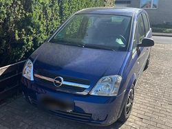 Blau Gebraucht 2004 Opel Meriva Van / Kleinbus | 1.999 €