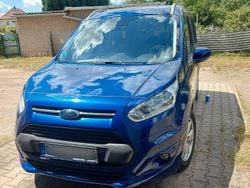 Blau Gebraucht 2018 Ford Tourneo Connect Titanium Van / Kleinbus | 14.900 € (Fairer Preis)