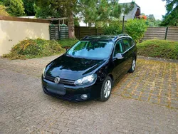 Schwarz Gebraucht 2011 VW Golf VI Kombi | 5.290 € (Fairer Preis)