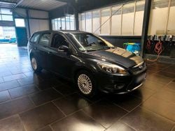 Grau Gebraucht 2008 Ford Focus Titanium Kombi | 2.650 € (Guter Preis)