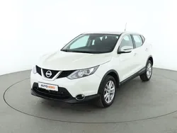 Weiß Gebraucht 2015 Nissan Qashqai Acenta SUV | 11.220 € (Fairer Preis)