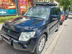 Schwarz Gebraucht 2010 Mitsubishi Pajero Intense SUV | 8.000 € (Fairer Preis)