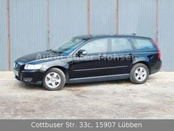 Schwarz Gebraucht 2008 Volvo V50 Kinetic Kombi | 6.480 €