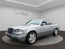 Silber Gebraucht 1995 Mercedes E200 AMG Cabrio | 14.124 €