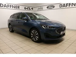 Blau Gebraucht 2023 Ford Focus Titanium X Kombi | 22.790 € (Guter Preis)
