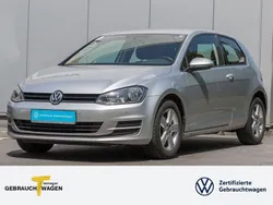 Silber Gebraucht 2016 VW Golf VII Comfortline Limousine | 9.980 € (Guter Preis)