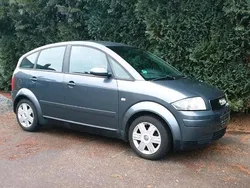 Grau Gebraucht 2003 Audi A2 Kleinwagen | 4.500 € (Teuer)