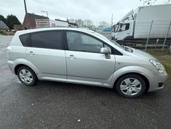 Silber Gebraucht 2009 Toyota Corolla Verso Van / Kleinbus | 5.500 €