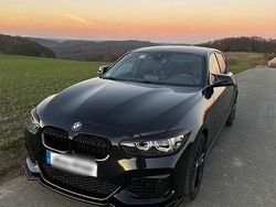 Schwarz Gebraucht 2019 BMW M140 Comfort Edition Kleinwagen | 39.990 €
