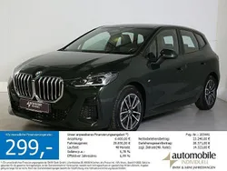 Sanremo grün met. Gebraucht 2024 BMW 218 Active Tourer M Sport Van / Kleinbus | 29.530 € (Superpreis)