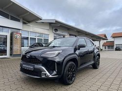 Mysticschwarz mica Gebraucht 2023 Toyota Yaris Hybrid | 22.999 € (Fairer Preis)