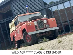 Rot Gebraucht 1960 Land Rover 2 SUV | 18.000 €