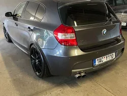 Grau Gebraucht 2006 BMW 130 Sport Line Kleinwagen | 10.300 €