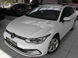 Weiß Gebraucht 2023 VW Golf VIII Limousine | 25.490 € (Guter Preis)