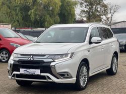 Weiß Gebraucht 2019 Mitsubishi Outlander P-HEV Edition SUV | 13.900 € (Teuer)