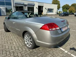 Silber Gebraucht 2008 Ford Focus Cabriolet Cabrio | 3.000 € (Fairer Preis)