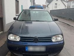 Grau Gebraucht 2002 VW Golf IV Kleinwagen | 2.150 € (Guter Preis)