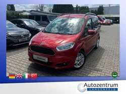 Rot Gebraucht 2014 Ford Tourneo Courier Titanium Van / Kleinbus | 8.990 € (Superpreis)