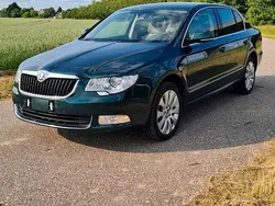 Grün Gebraucht 2010 Skoda Superb Elegance Limousine | 5.998 € (Guter Preis)