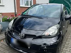 Schwarz Gebraucht 2009 Toyota Aygo Kleinwagen | 1.500 € (Fairer Preis)