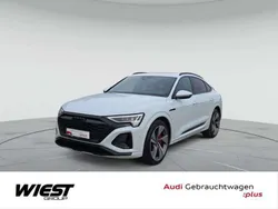 Gletscherweiß metallic Gebraucht 2024 Audi Q8 e-tron S-Line SUV | 71.580 € (Etwas zu teuer)