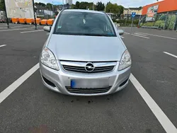 Silber Gebraucht 2008 Opel Zafira Van / Kleinbus | 2.600 € (Fairer Preis)