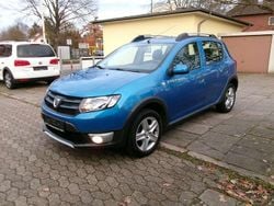 Blau Gebraucht 2016 Dacia Sandero Prestige Kleinwagen | 6.500 € (Guter Preis)