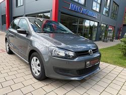 Grau Gebraucht 2010 VW Polo Kleinwagen | 8.500 € (Etwas zu teuer)