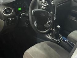 Silber Gebraucht 2006 Ford Escort Kombi | 1.200 €