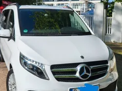 Weiß Gebraucht 2020 Mercedes V220 Edition Van / Kleinbus | 45.800 € (Fairer Preis)