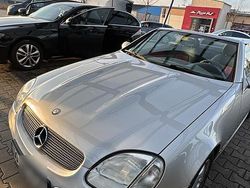 Silber Gebraucht 2004 Mercedes SLK200 Cabrio | 3.500 €