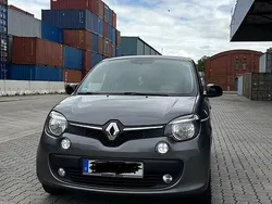 Grau Gebraucht 2017 Renault Twingo LIMITED Kleinwagen | 5.390 € (Fairer Preis)
