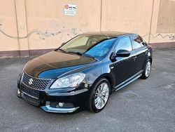 Schwarz Gebraucht 2011 Suzuki Kizashi Limousine | 4.990 € (Fairer Preis)