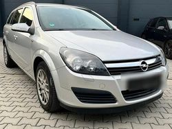 Silber Gebraucht 2006 Opel Astra Kombi | 2.100 € (Etwas zu teuer)