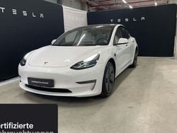 Weiß Gebraucht 2021 Tesla Model 3 Long Range RWD Limousine | 29.400 € (Etwas zu teuer)