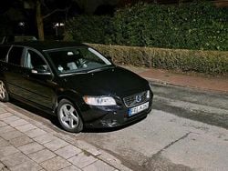 Schwarz Gebraucht 2011 Volvo V50 Momentum Kombi | 4.800 € (Fairer Preis)