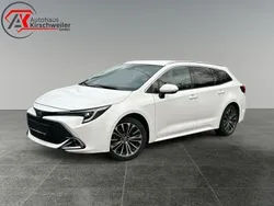 Schneeweiß Gebraucht 2023 Toyota Corolla Team Kombi | 29.990 € (Fairer Preis)