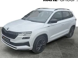 Weiß Gebraucht 2024 Skoda Karoq SportLine SUV | 29.990 € (Guter Preis)
