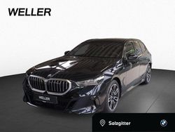 M carbonschwarz metallic Gebraucht 2024 BMW 520 M Sport Kombi | 48.850 € (Superpreis)