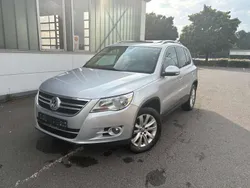 Reflexsilber metallic Gebraucht 2009 VW Tiguan Sportline SUV | 9.399 € (Fairer Preis)