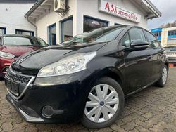 Schwarz Gebraucht 2014 Peugeot 208 Active Kleinwagen | 3.999 € (Fairer Preis)